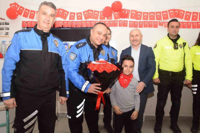 Bursa’da polislerden ilkokul öğrencilerine güvenlik eğitimi