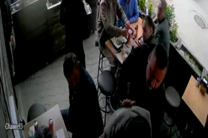 Bursa’da soluk borusuna yemek kaçan vatandaş Heimlich manevrasıyla kurtarıldı