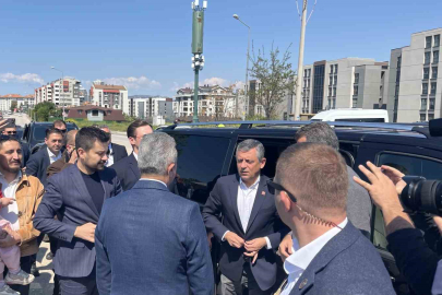 CHP Genel Başkanı Özel,Mustafa Bozbey’i cezaevinde ziyaret etti